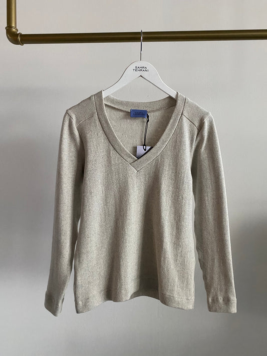 Jumper V-Cut Beige Grey