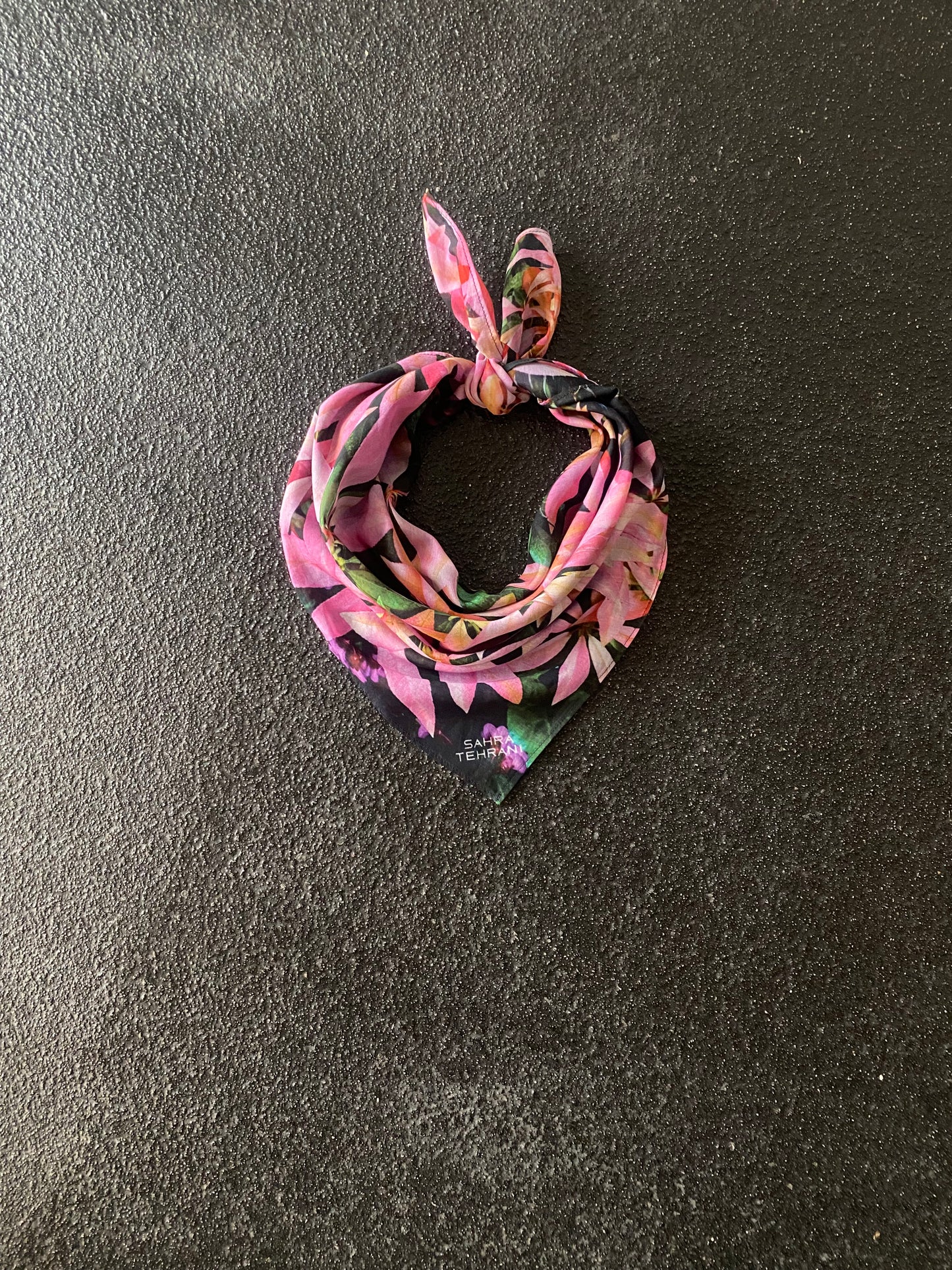 Scarf Pinkipink